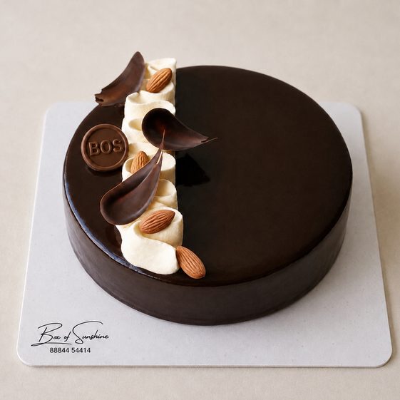 Chocolate Truffle w Caramelised Almonds Cake